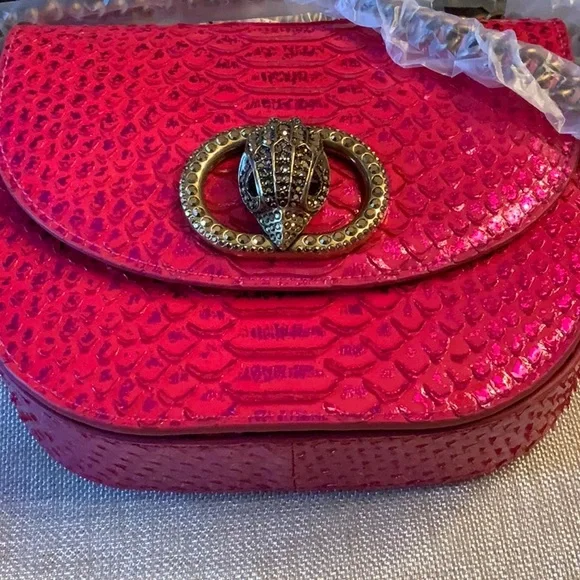 Kurt Geiger Fuchsia Chelsea Saddle Bag NWT - Picture 6 of 10
